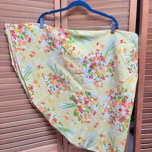 70s Round Floral Tablecloth